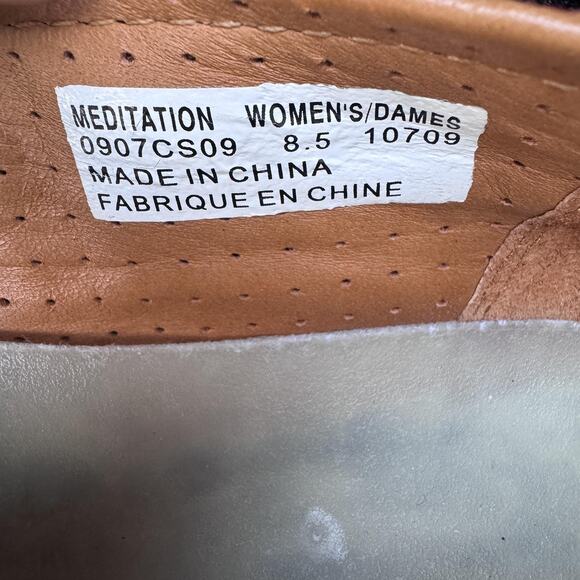 Meditation Mary Jane Shoes Womens Size 8.5 Red Strap Comfort Flats 0907CS09 - Picture 12 of 12